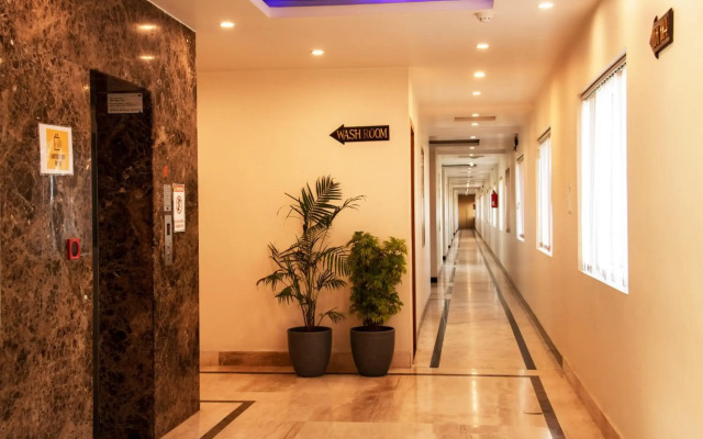 Hotel Anand International