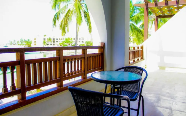 Coastal Living With Marina Views