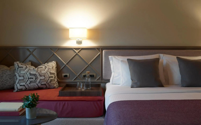 The Lake Hotel