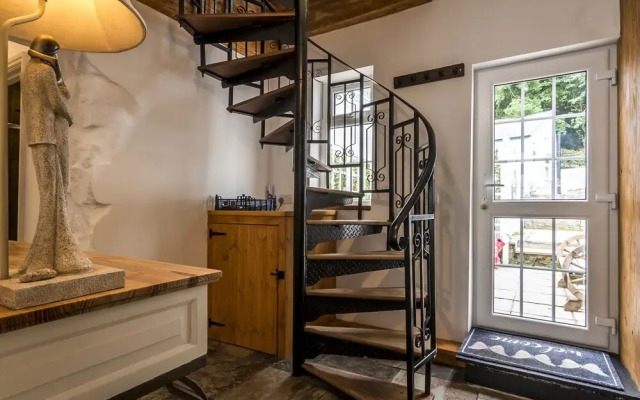 The Coach House- 3 Bedroom Holiday Home