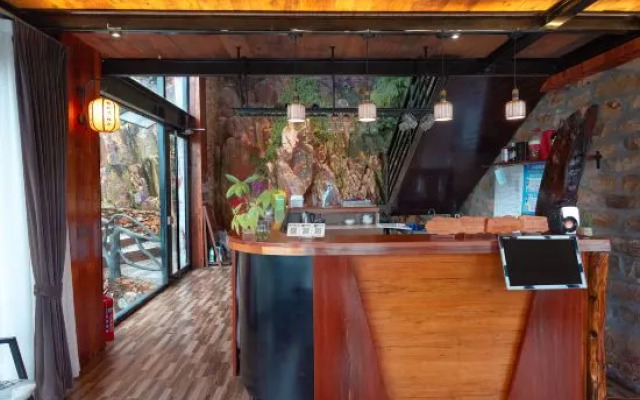 Wenling Baizhou Stone house b&B