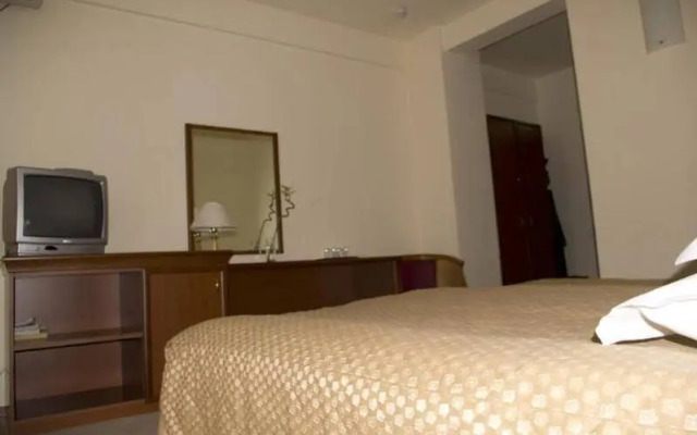 Seven Hotel