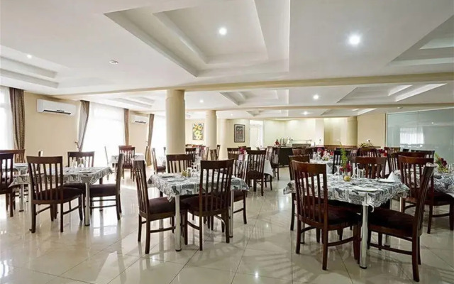 Afrique Suites Hotel