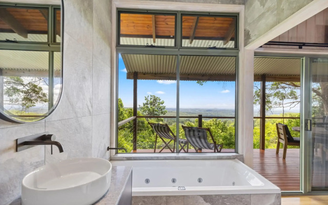 Treetops Seaview Montville