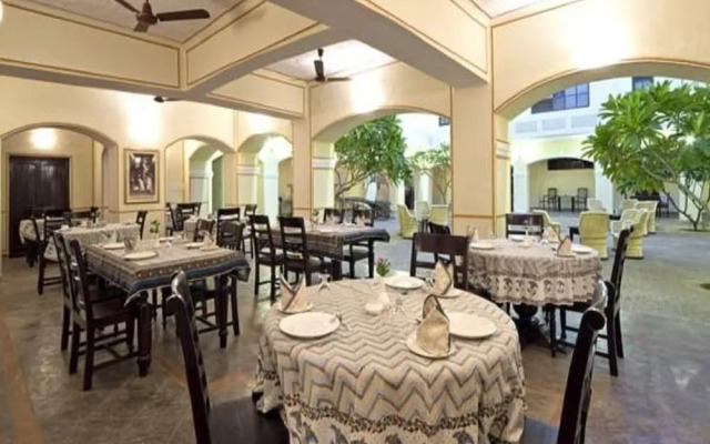Hotel Roop Vilas Palace