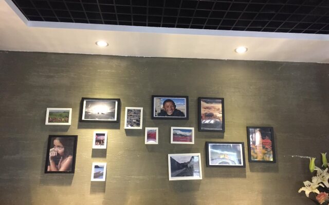 Badi Hotel Chuanxin Drum Tower Station