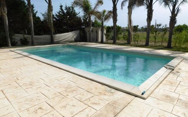 Apartment with Swimming Pool for 4 in Marzamemi