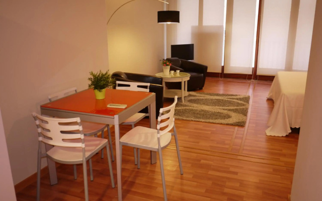 La Portuguesa Apartments