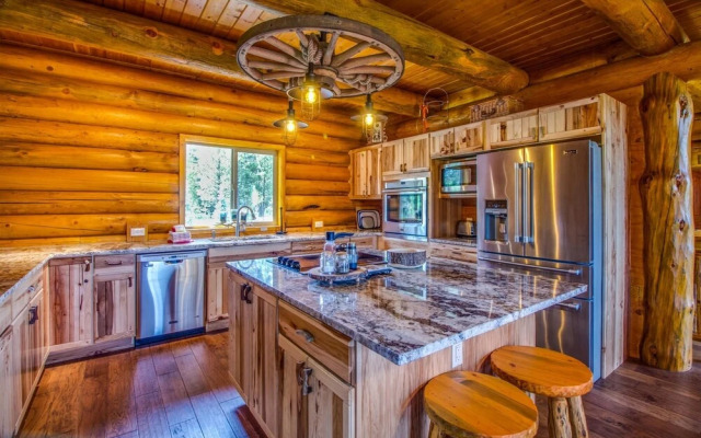 Silver Fox Drive 54653