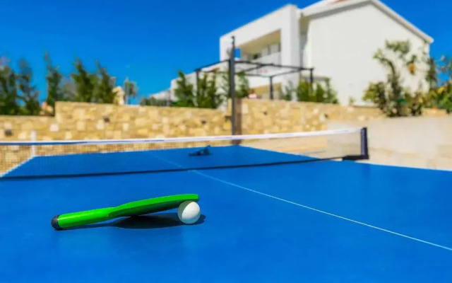 Villa White Pebble II