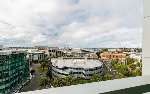Harbour Views from Two Bedroom Beauty