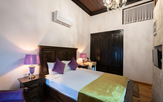 Cedrus Hotel