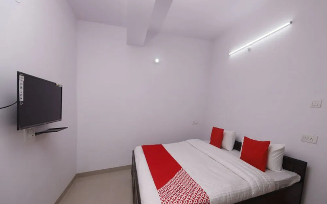OYO 12695 Home Cosy 5BHK Himuda Sanjauli