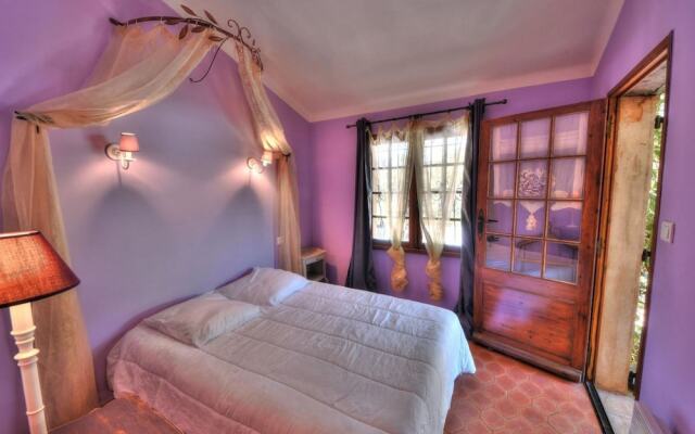 Superb Character House Near the Lovely Village of Tourtour