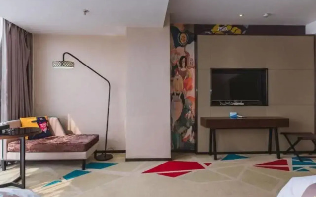 Vyluk J Hotel Guiyang Railway Station