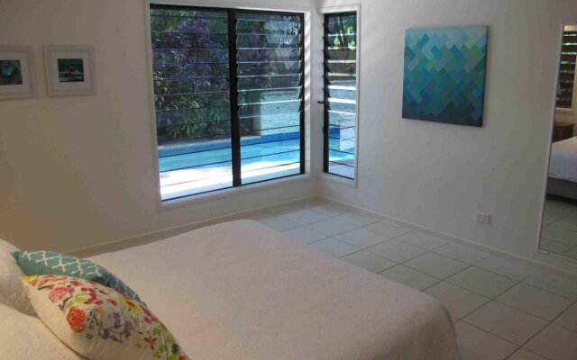 Seascape Luxury Beachfront Holiday House