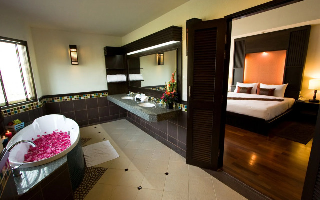 Mae Jo Golf Club & Resort