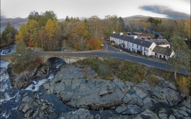 The Falls Of Dochart Inn