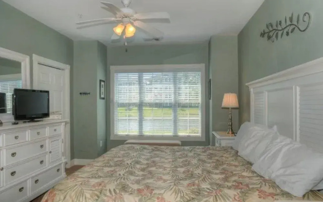 Magnolia Pointe 101 4811 3 Br condo by RedAwning
