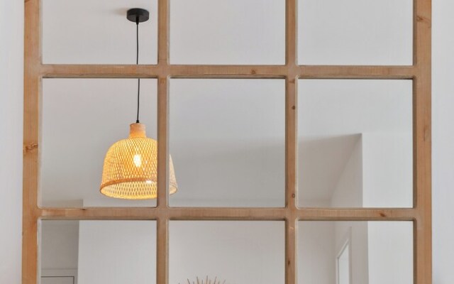 Stylish Apt Bouneweg-Süd Book Now ID225
