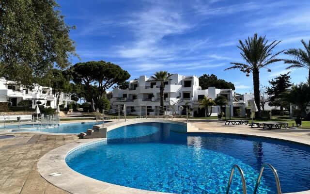 Albufeira Balaia Golf Village 4 With Pool by Homin