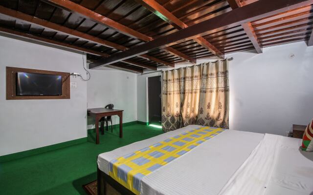 OYO 18758 Home Spacious Cottage Naini Lake