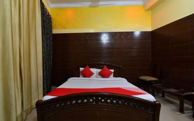 OYO 28146 Hotel Virsa