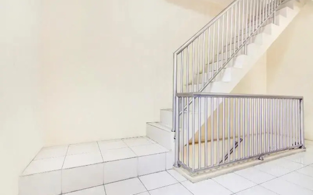 SPOT ON 90152 Garuda Bima Residence Syariah