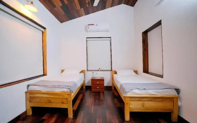 Riverside GuestHouse