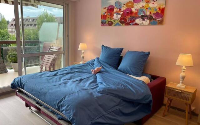 Petit Studio Zen avec parking gratuit réservé