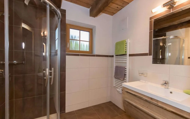 Apartment in Kaprun on the ski Slopes