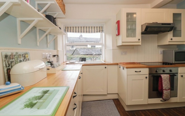 Flat 4 Tower House