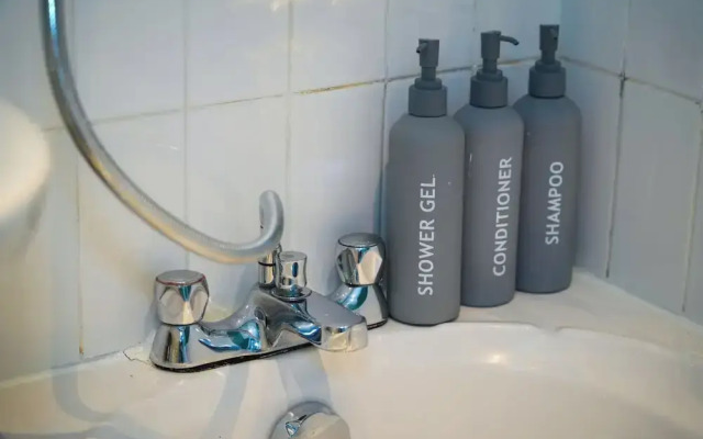 Cosy Luxury Apartment in Milton Keynes