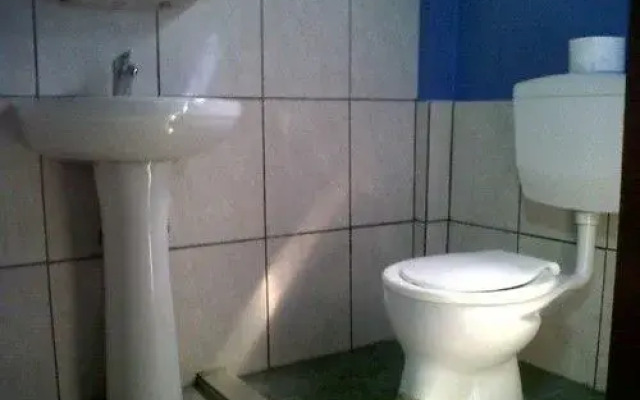 Paradiso Inn Apartments & Rooms