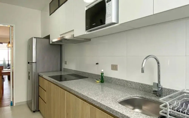 Lovely 2BR With Balcony in Miraflores