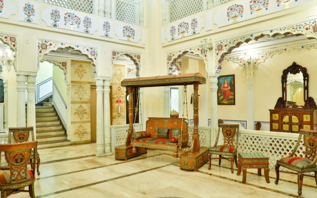 WelcomHeritage Traditional Haveli – Lobby – Jaipur