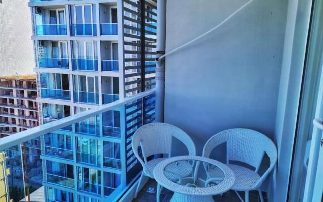 Leo Group Luxury Apartment 13-272A Sunrise Batumi