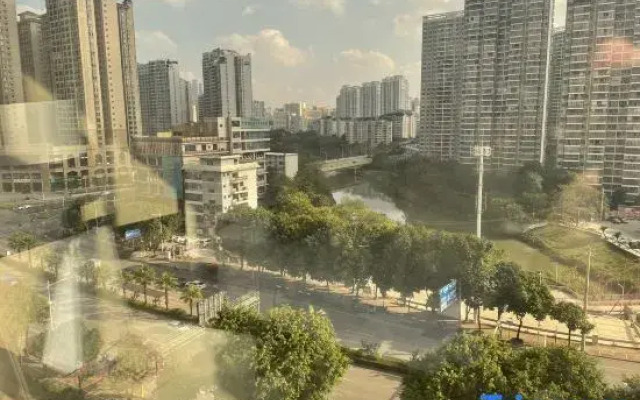 Run Hua Si Ji Hotel