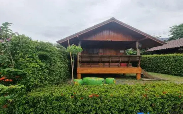 Metathsana Resort