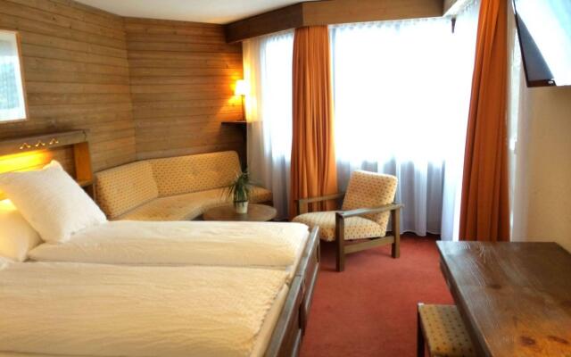 Hotel SPA La Collina – Guest Rooms – Saas-Fee