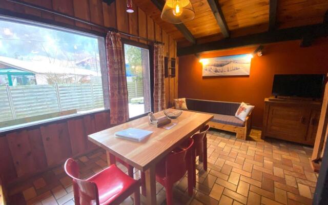 LA POMME DE PIN 1 Appartement avec terrasse