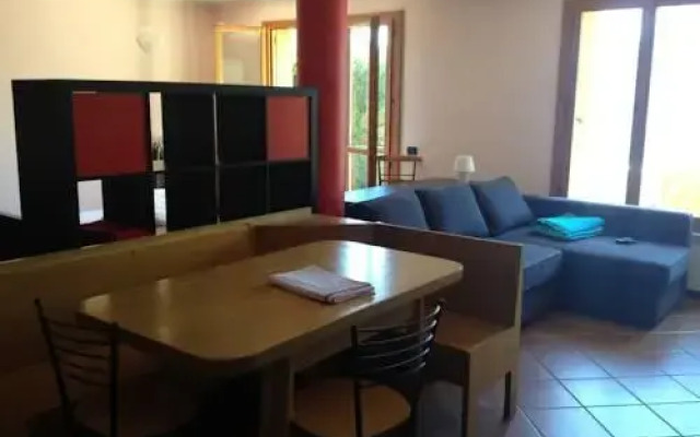 Sul Lago Dorato