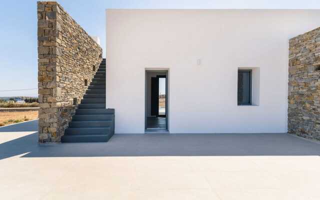 Monogram Travel Paros