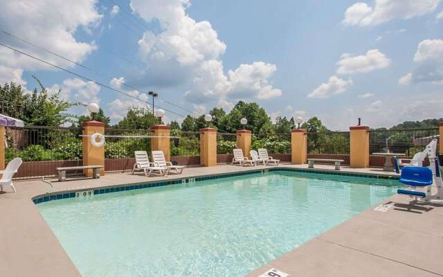 Econo Lodge Northport - Tuscaloosa