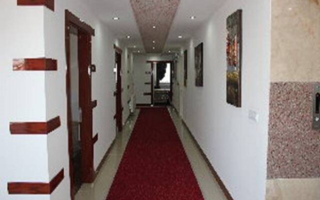 Cali Royal Otel