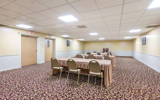 Econo Lodge Quakertown