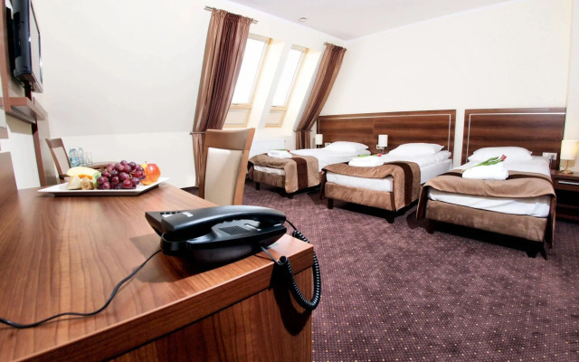 Hotel Austeria Conference & Spa