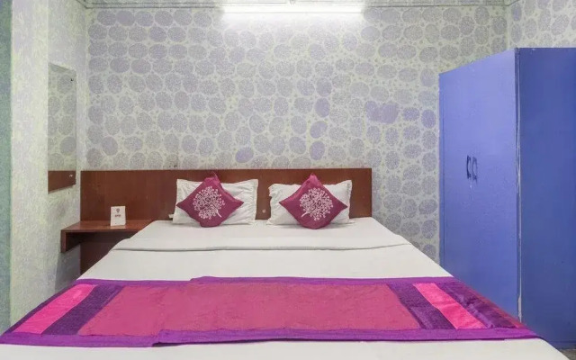 Om Regency By OYO Rooms