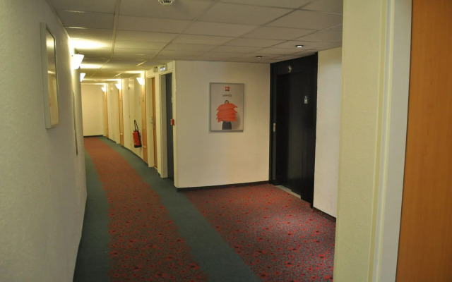 ibis Martigues