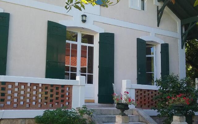 Villa Winter city Arcachon sleeps 10